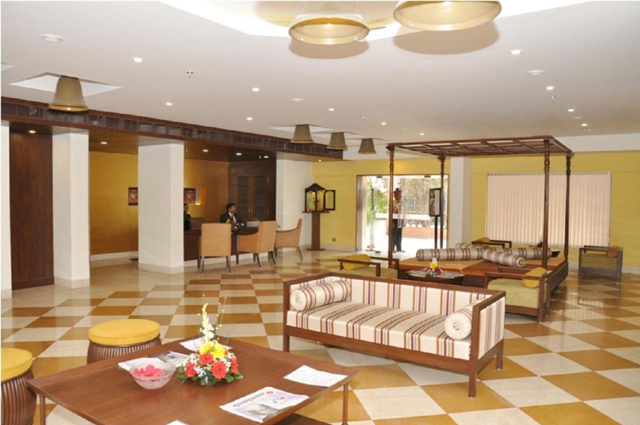 Hotel Abigail Goradia'S Shirdi Ngoại thất bức ảnh