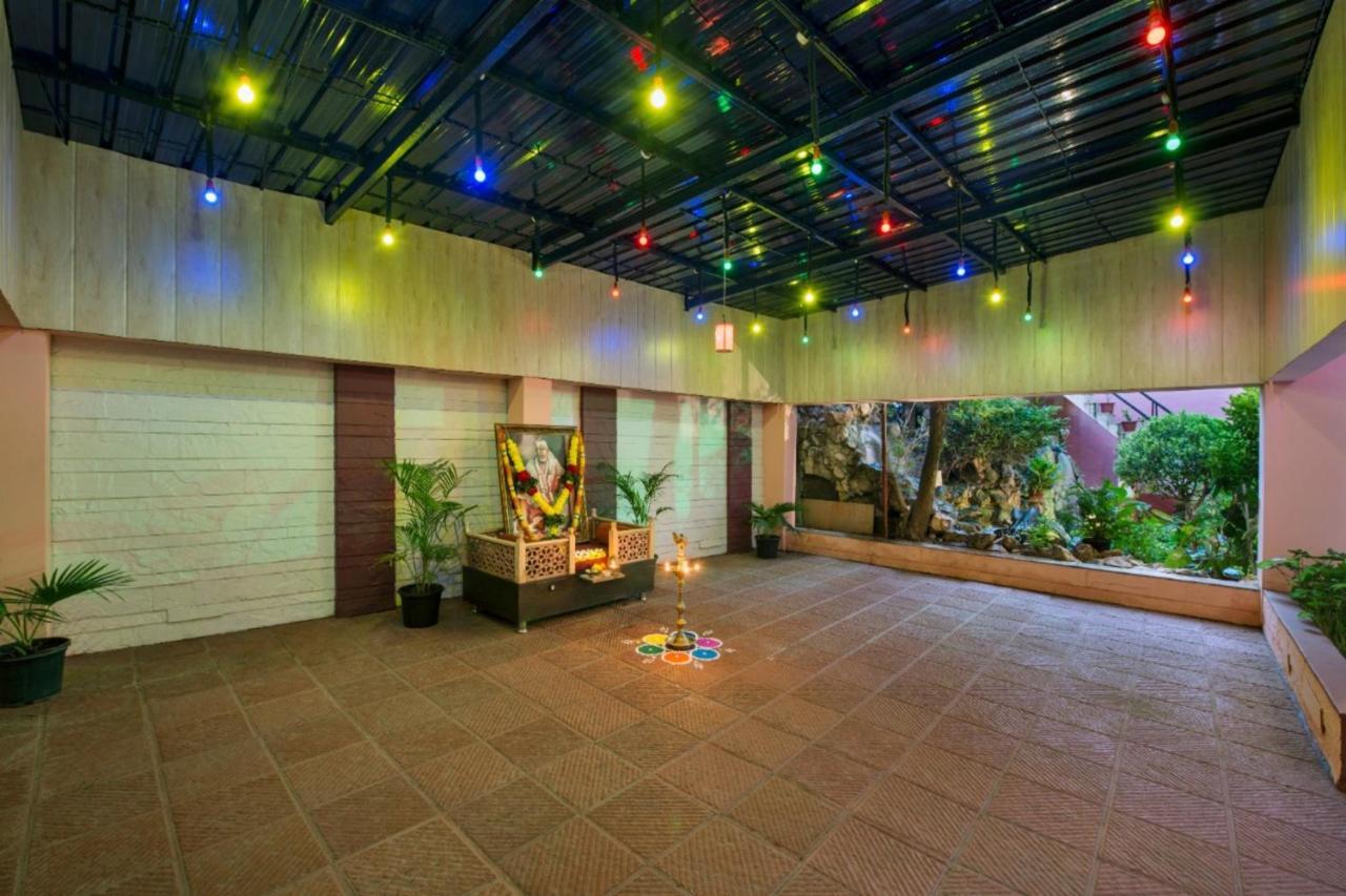Hotel Abigail Goradia'S Shirdi Ngoại thất bức ảnh
