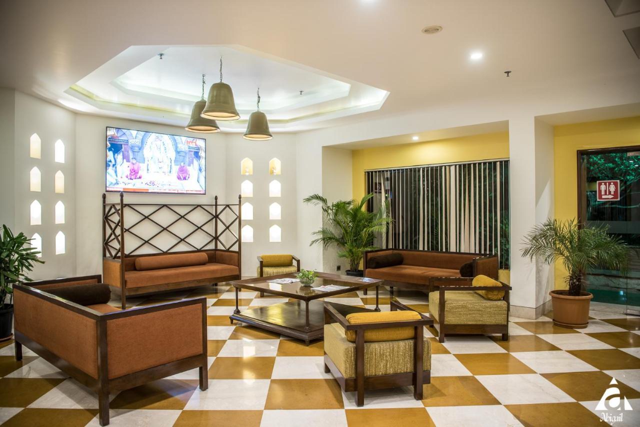 Hotel Abigail Goradia'S Shirdi Ngoại thất bức ảnh